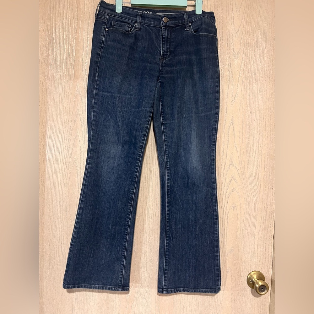 Women’s DKNY Bootcut Jeans size 6 Petite